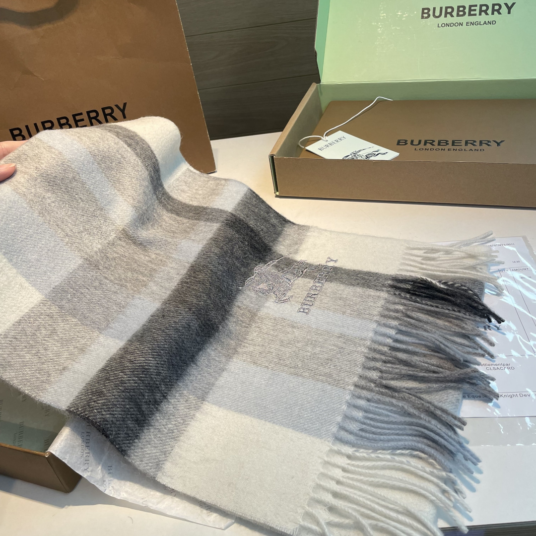 Burberry scarf