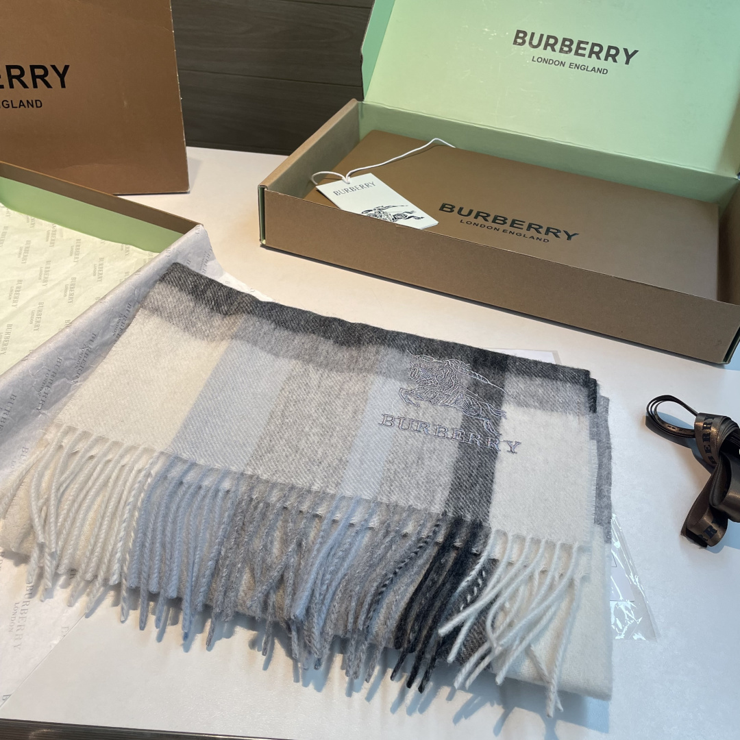 Burberry scarf