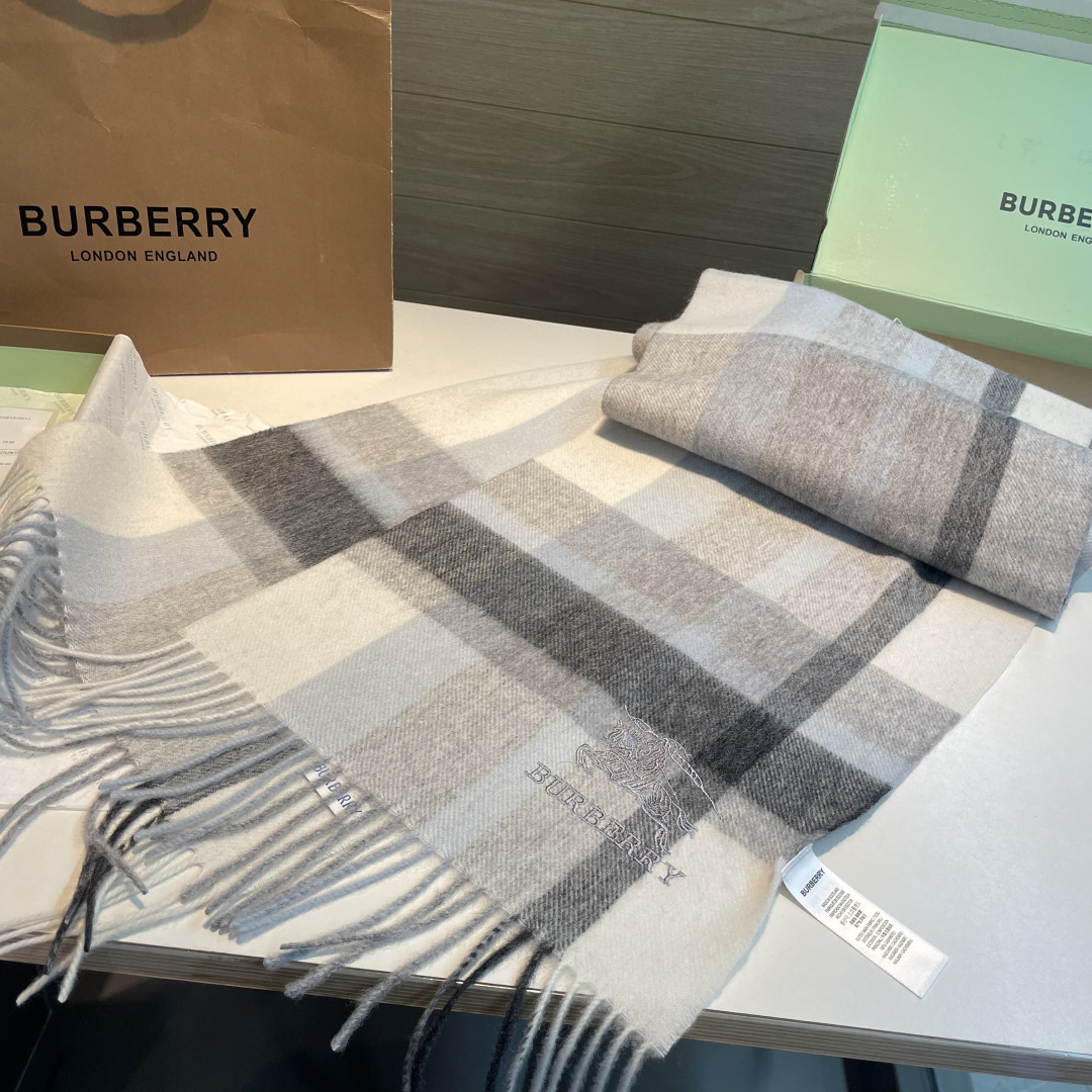 Burberry scarf
