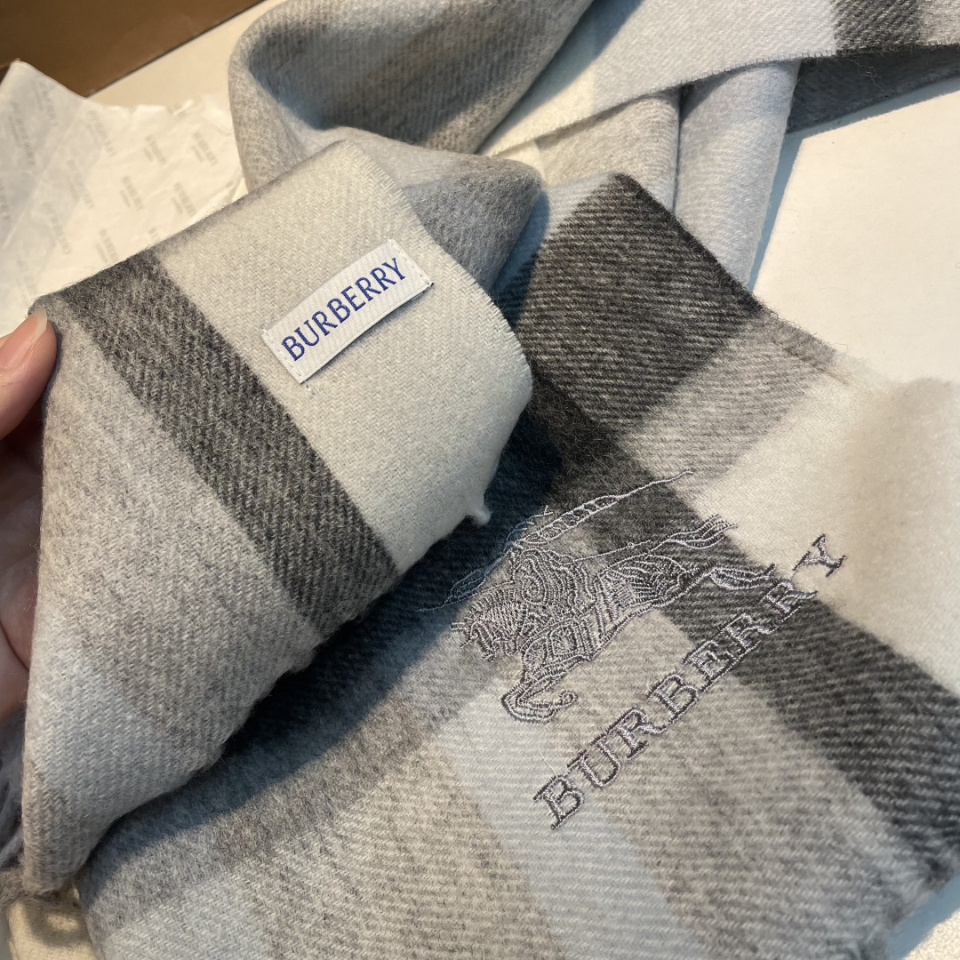 Burberry scarf