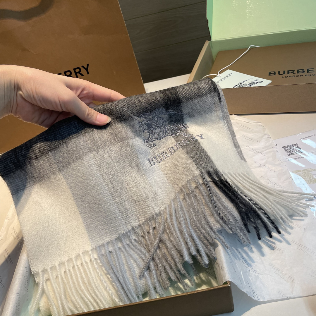 Burberry scarf