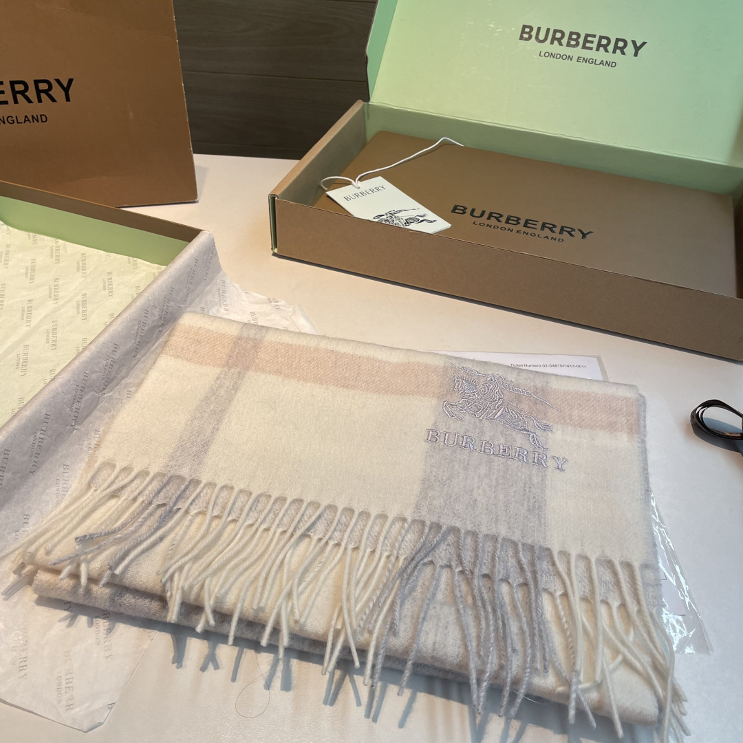 Burberry scarf