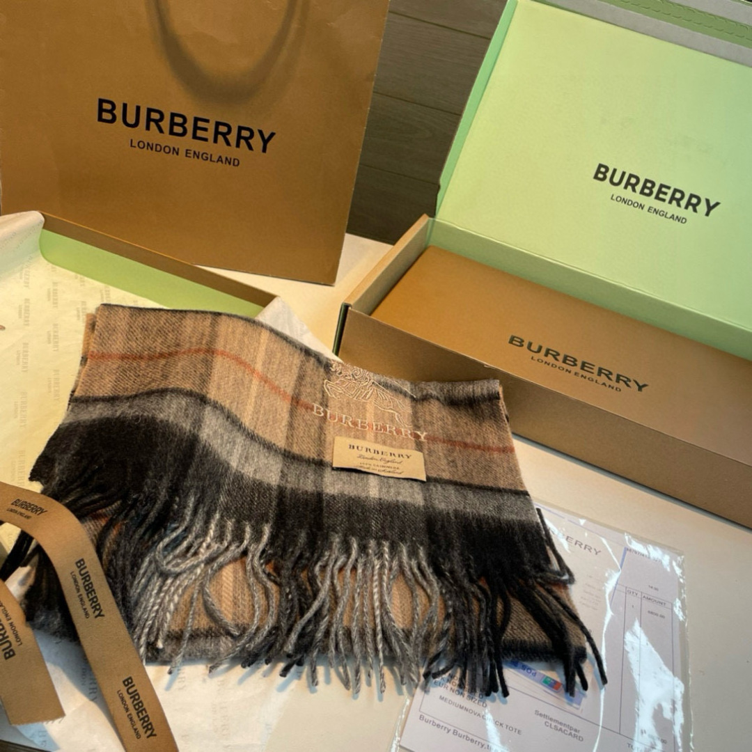 Burberry scarf