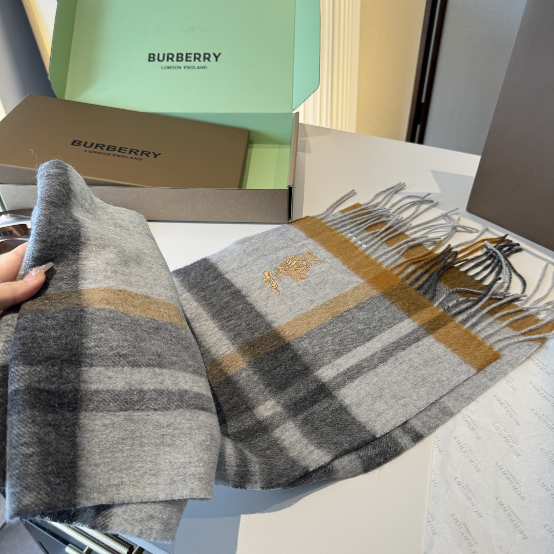 Burberry scarf