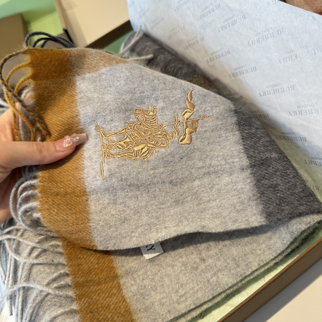 Burberry scarf