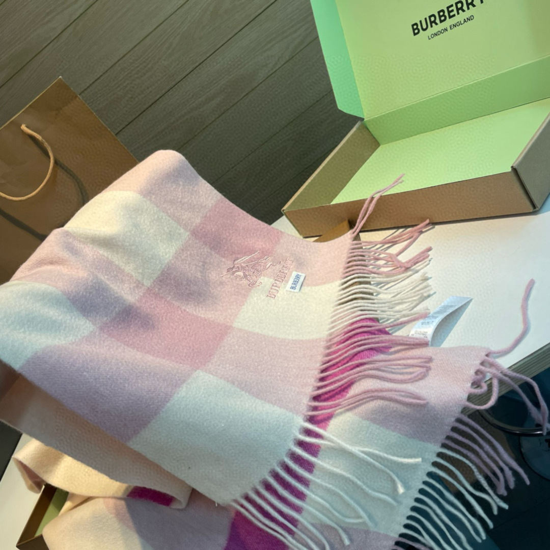 Burberry scarf