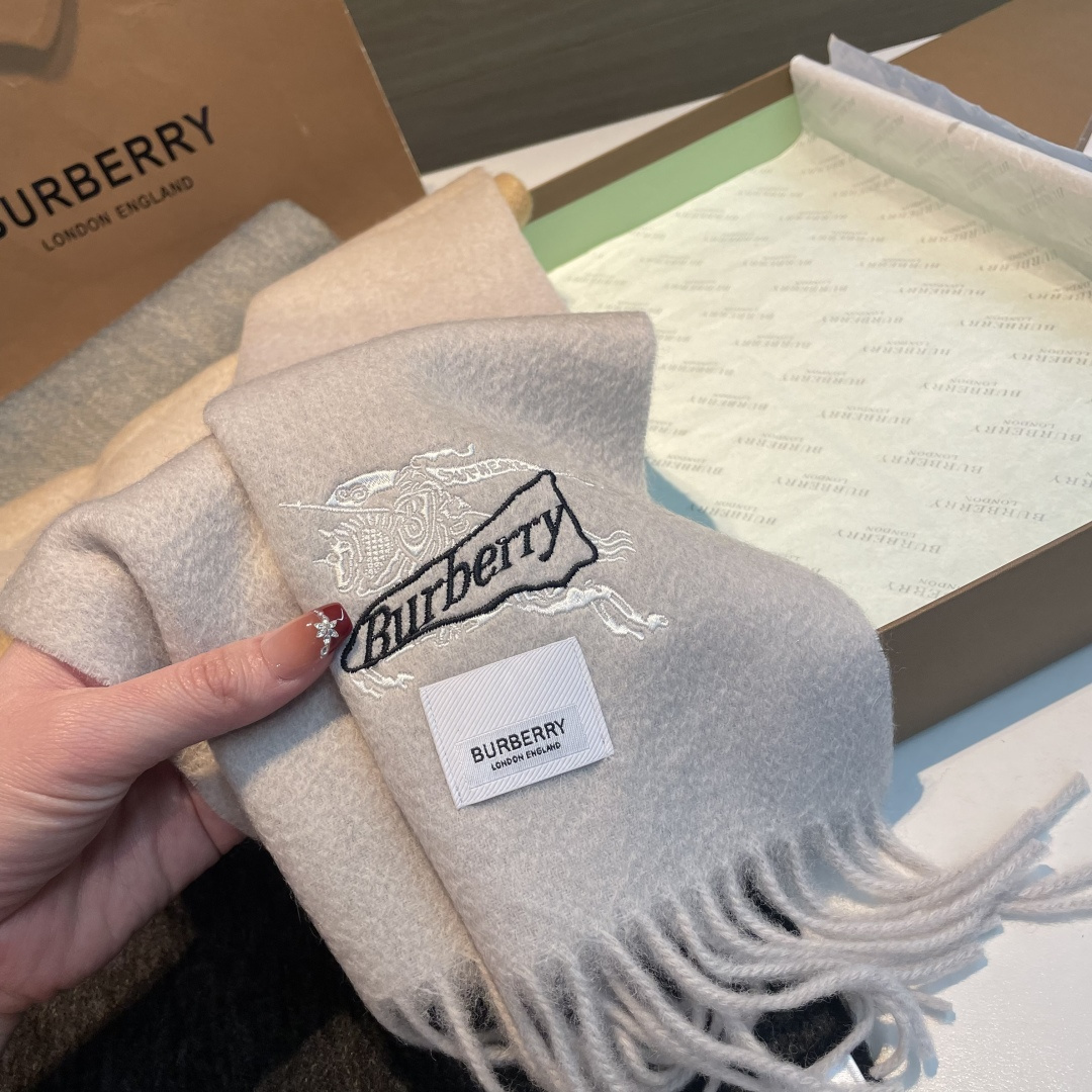 Burberry scarf