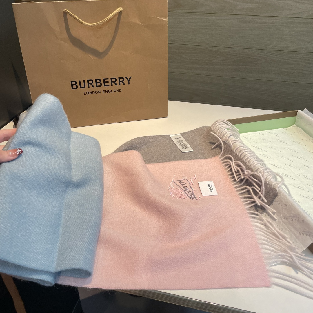 Burberry scarf