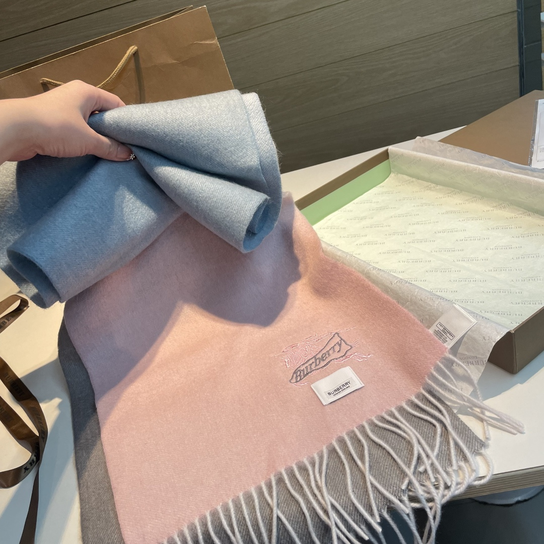 Burberry scarf