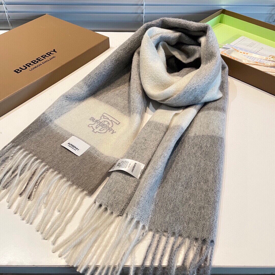 Burberry scarf