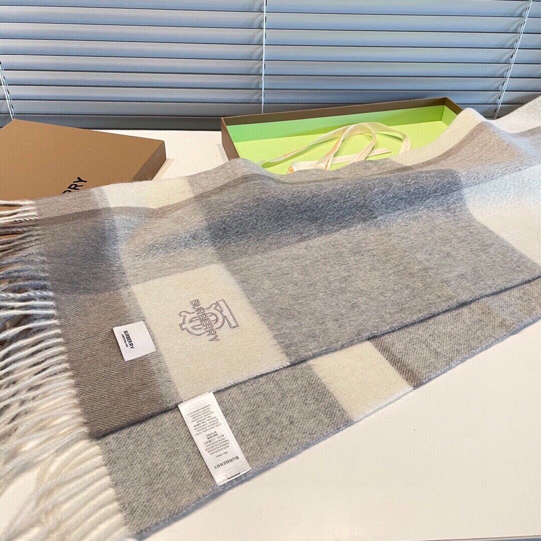 Burberry scarf