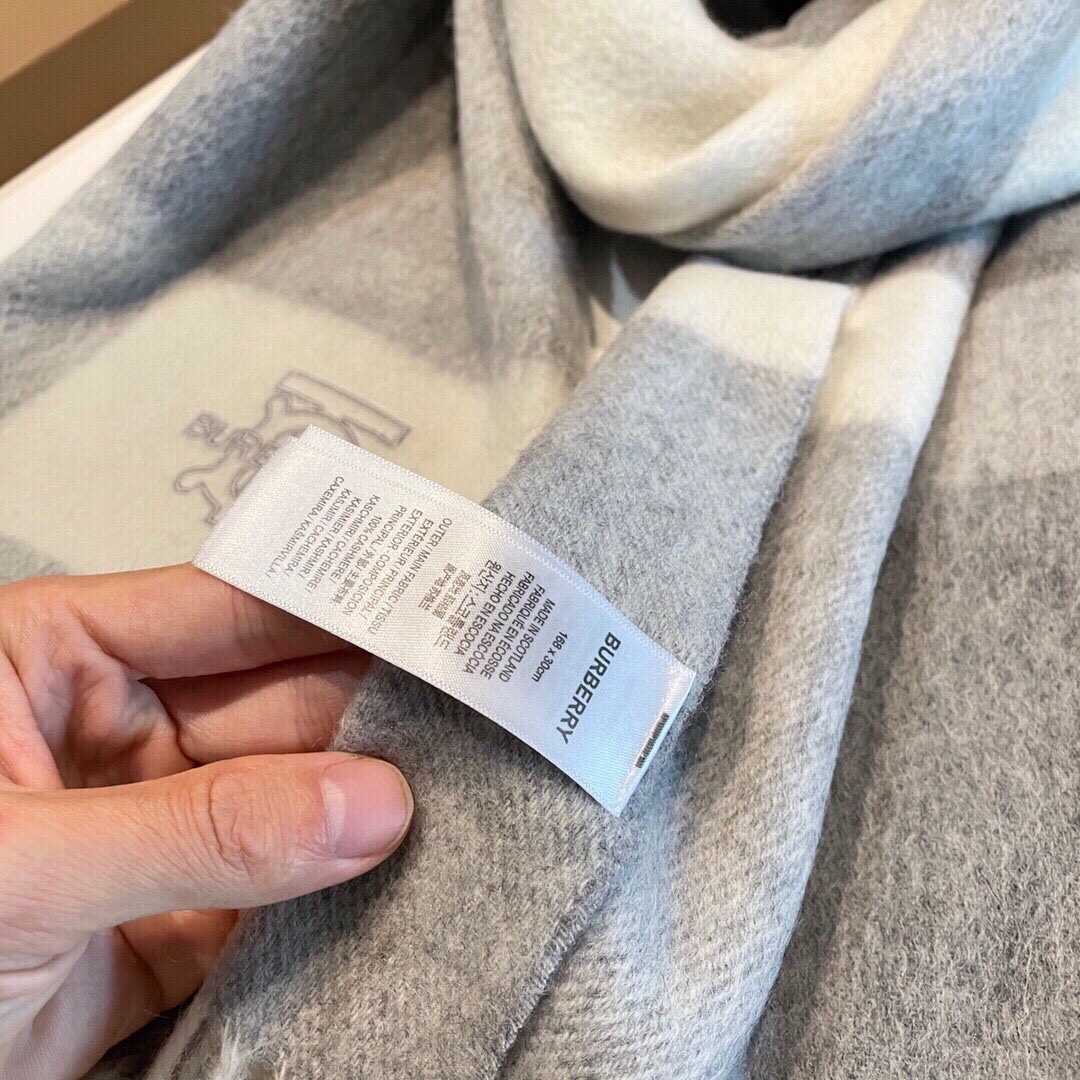 Burberry scarf