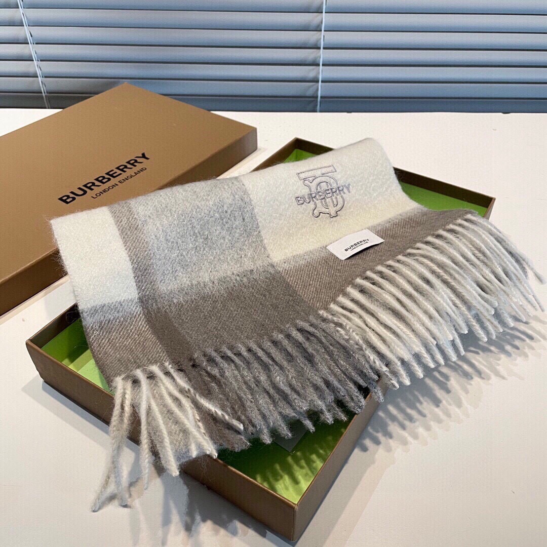 Burberry scarf
