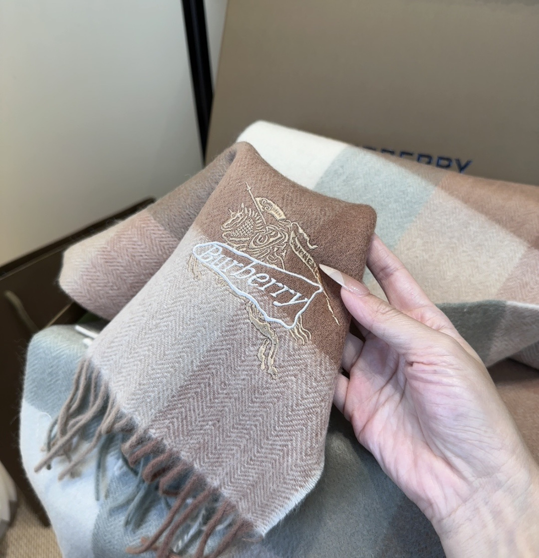 Burberry scarf