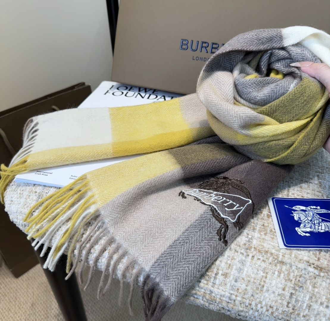 Burberry scarf