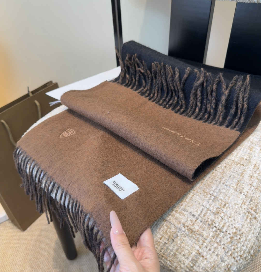 Burberry scarf