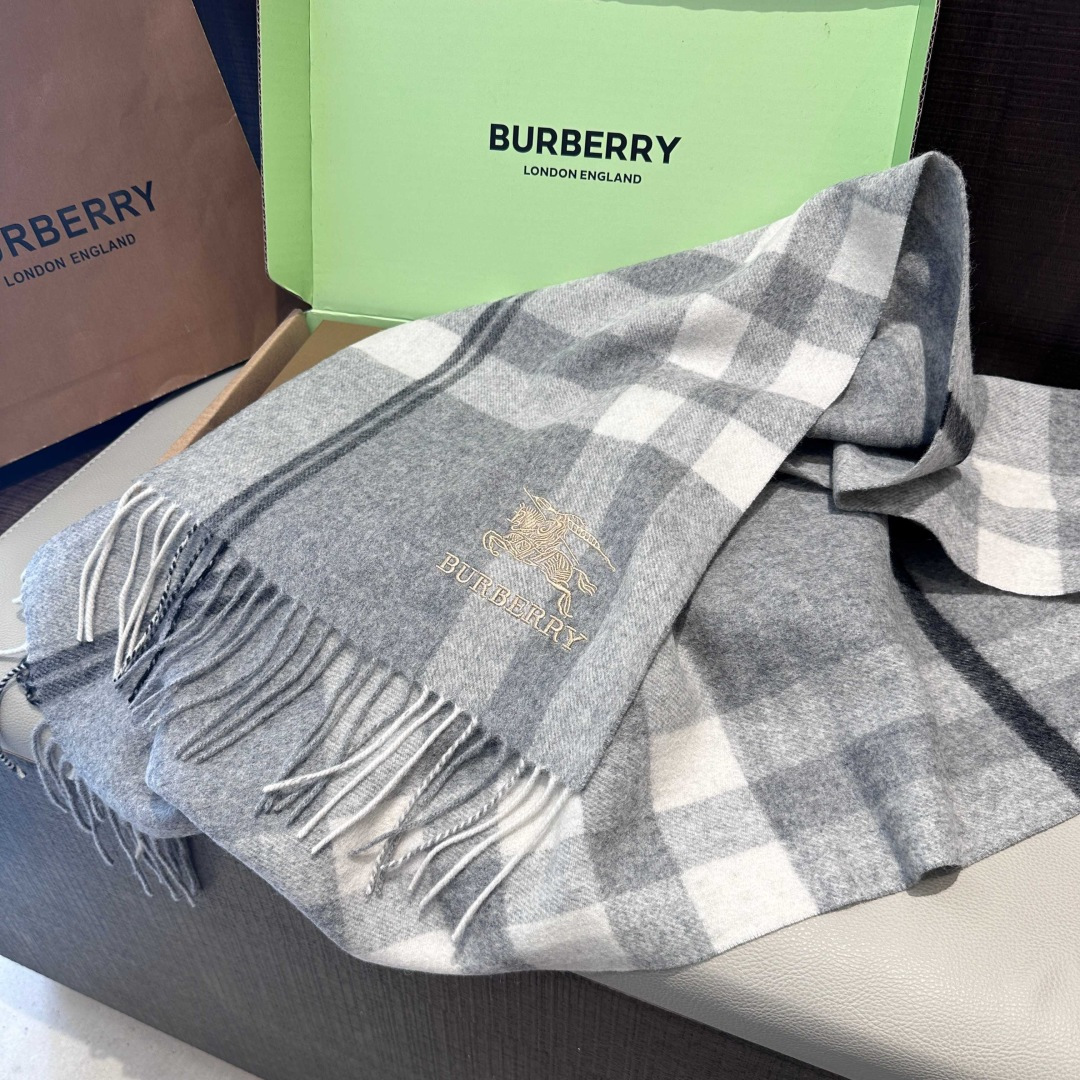 Burberry scarf