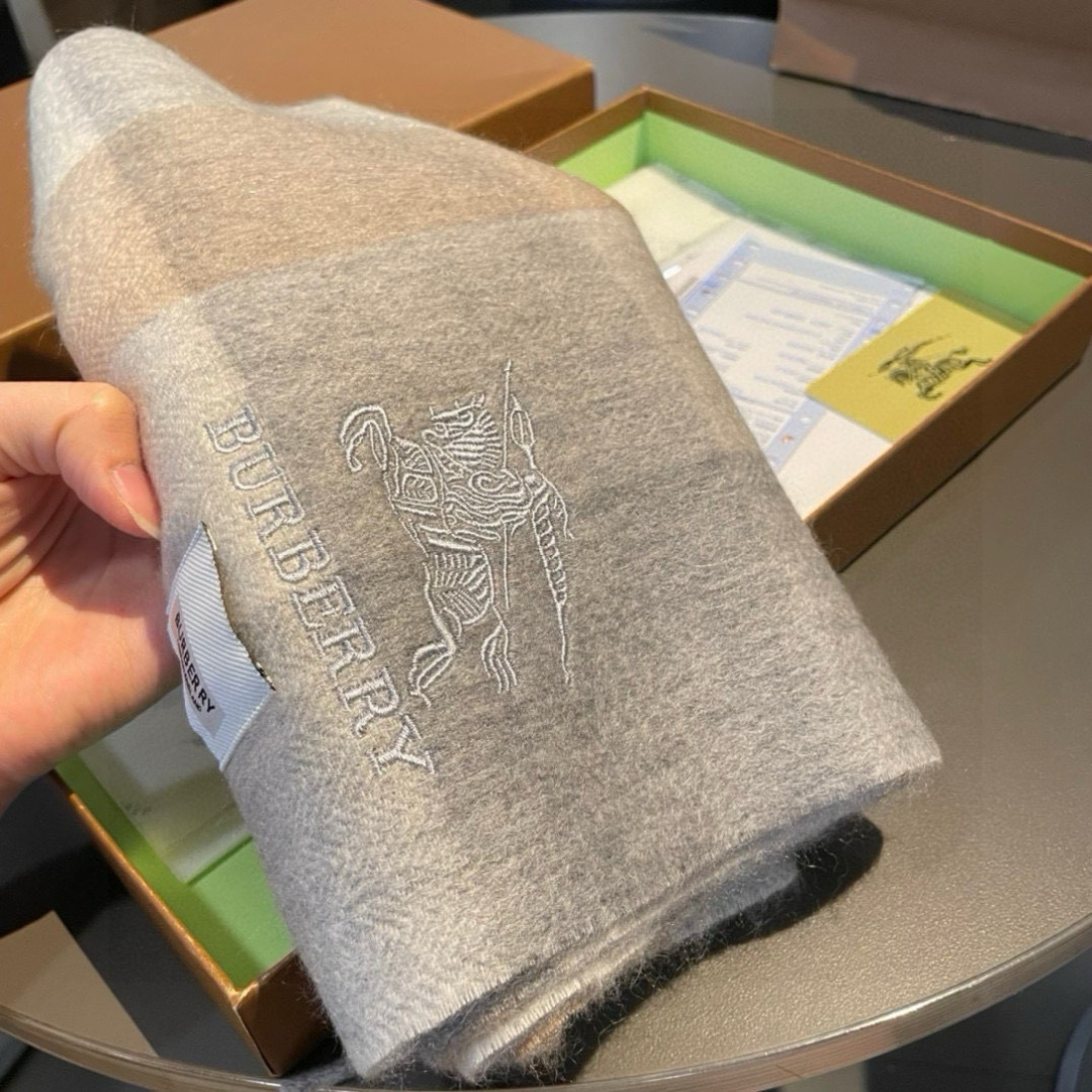 Burberry scarf