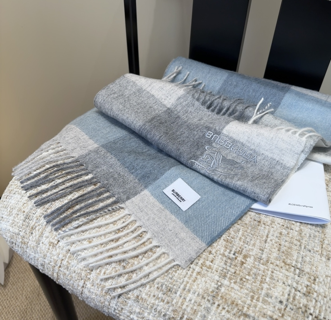 Burberry scarf