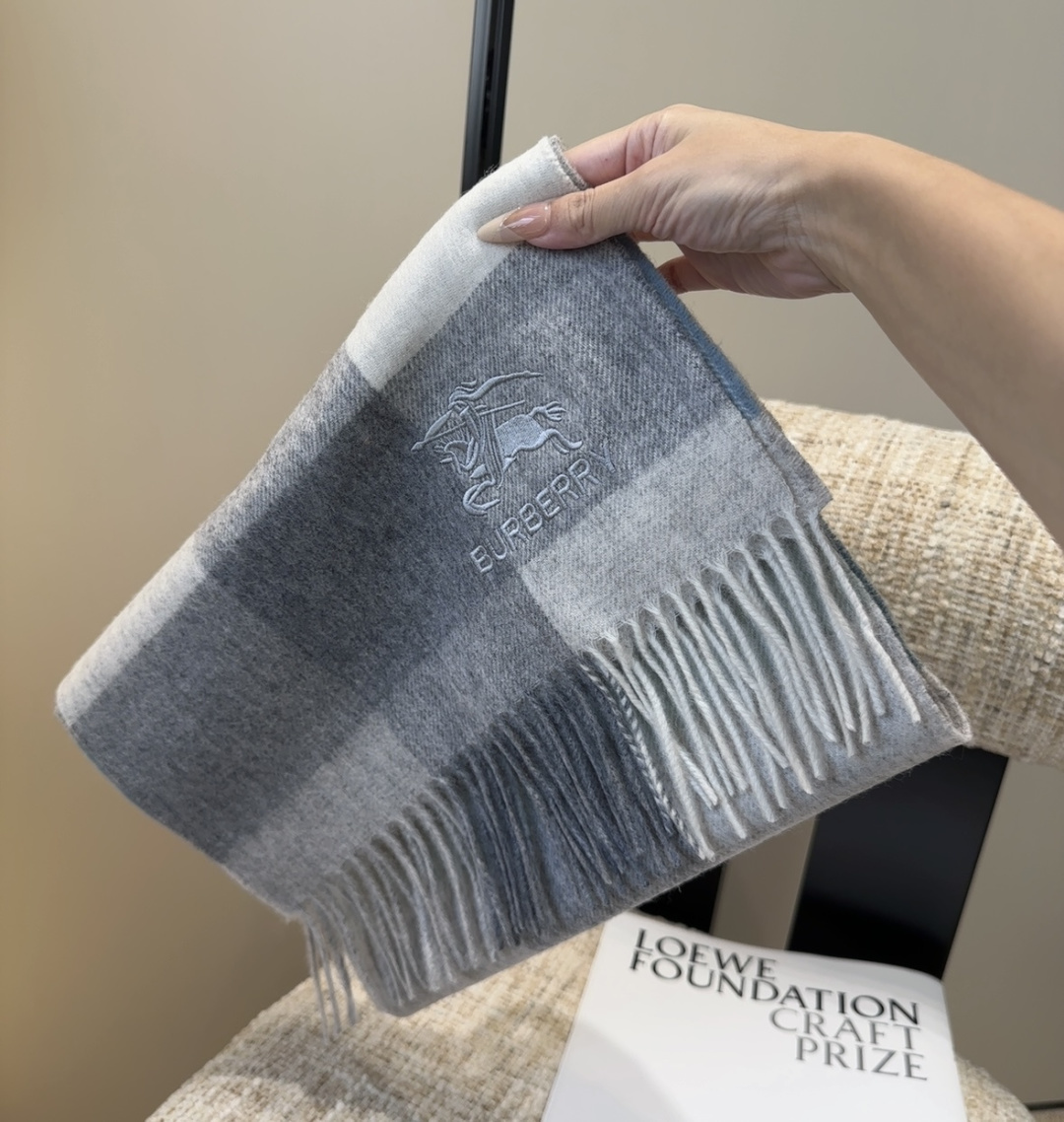 Burberry scarf