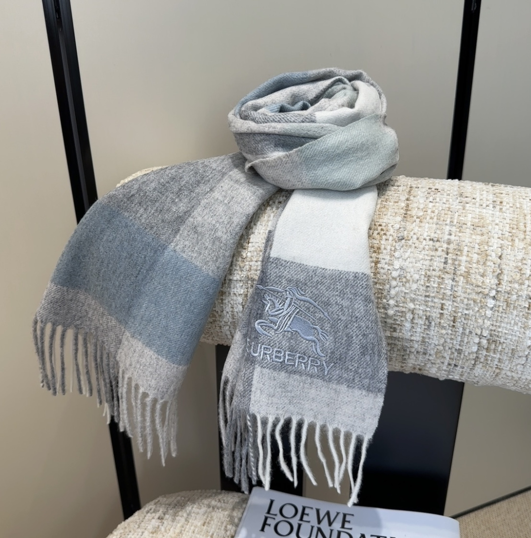 Burberry scarf