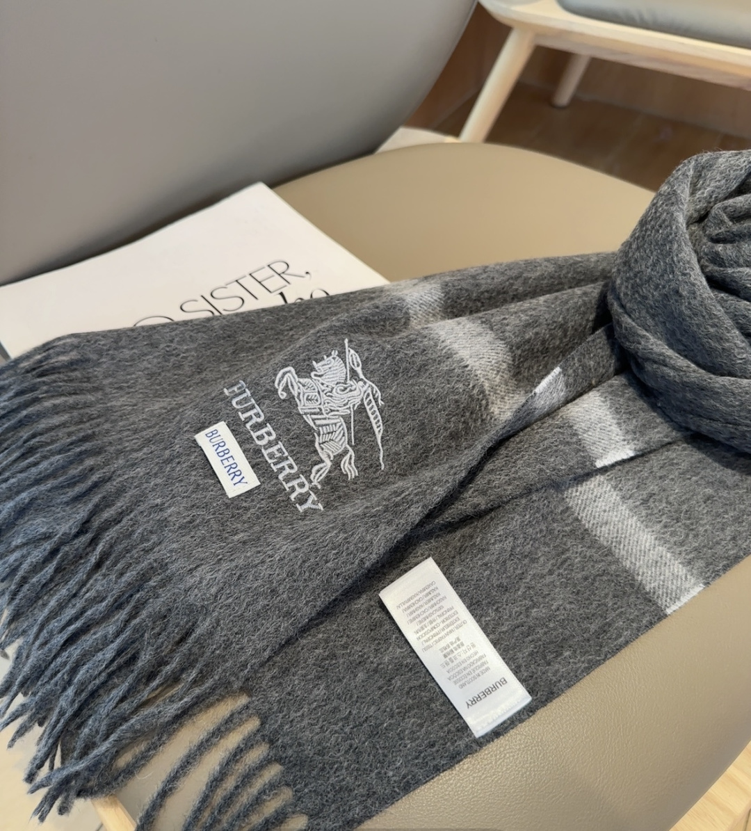 Burberry scarf