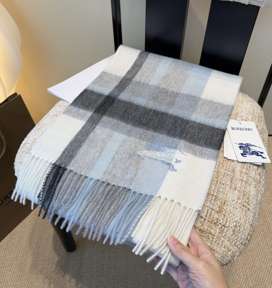 Burberry scarf