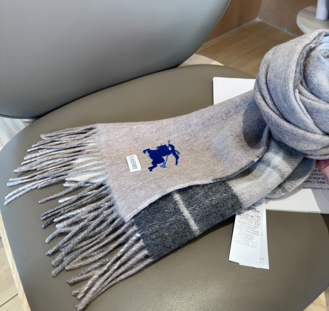 Burberry scarf