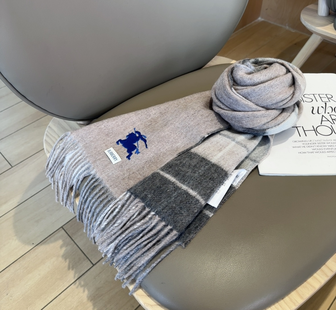 Burberry scarf