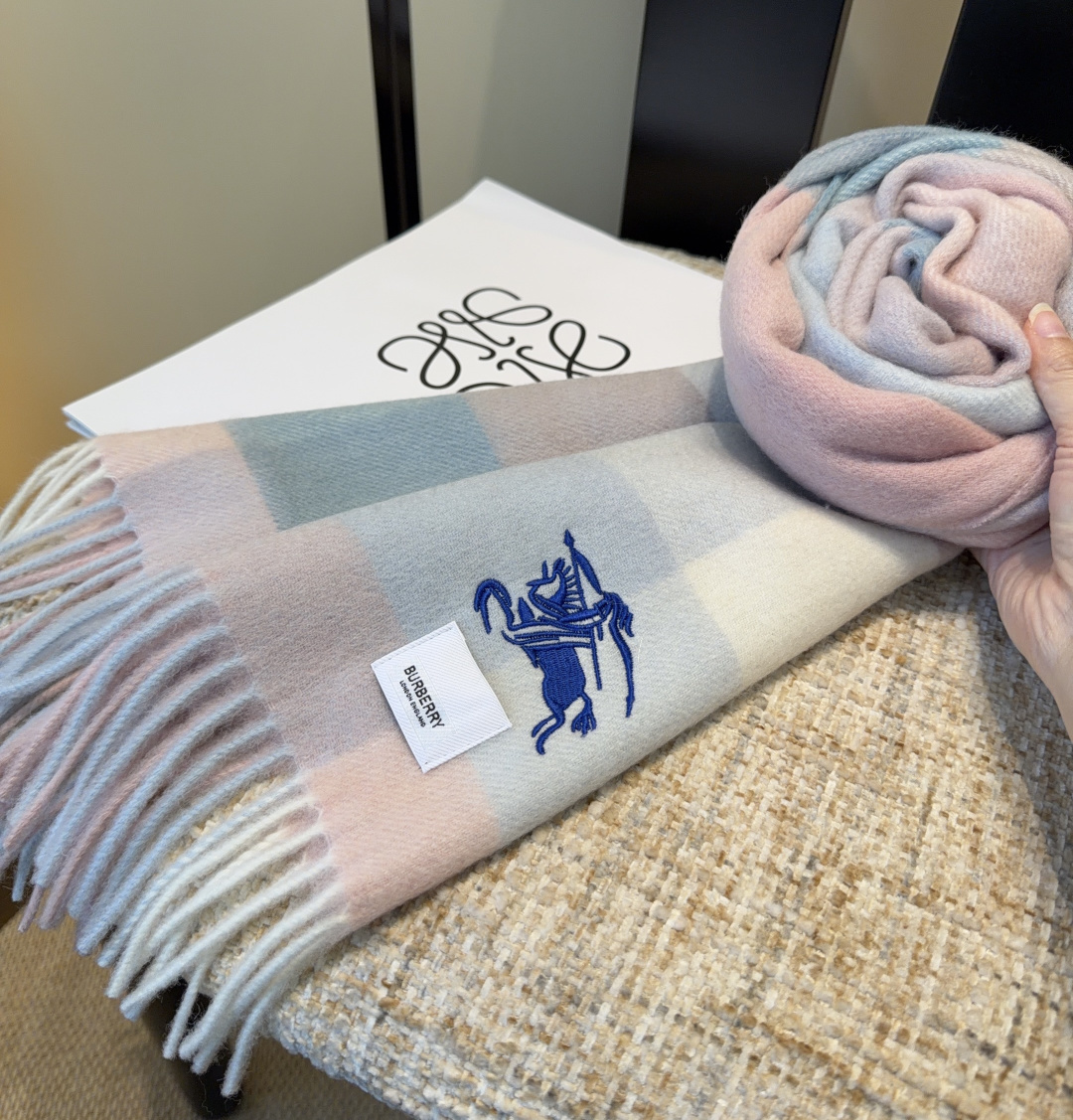 Burberry scarf
