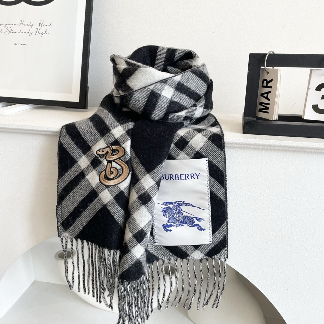 Burberry scarf