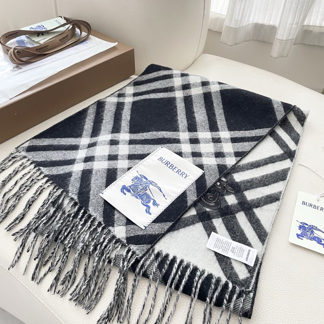 Burberry scarf
