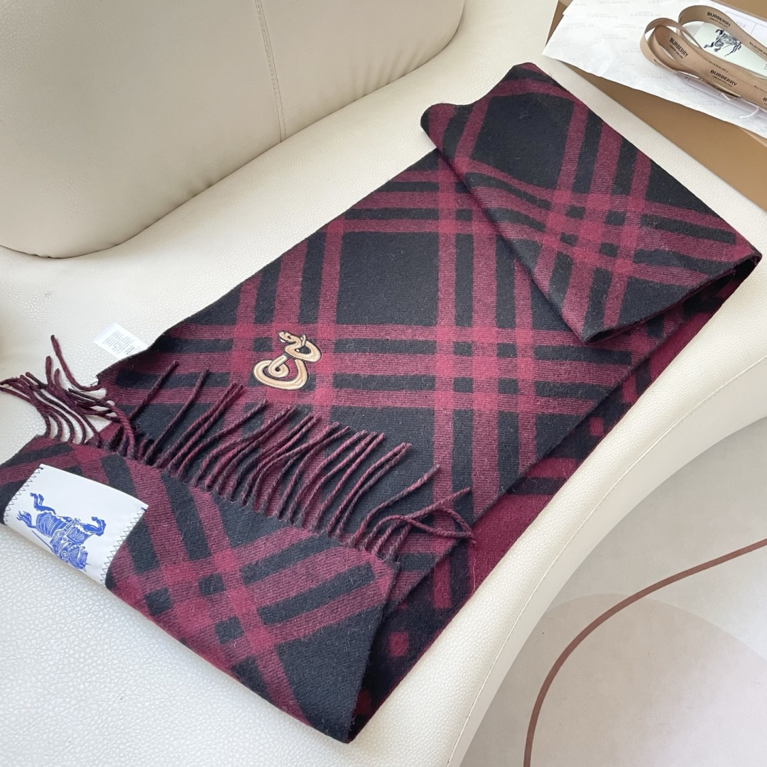 Burberry scarf