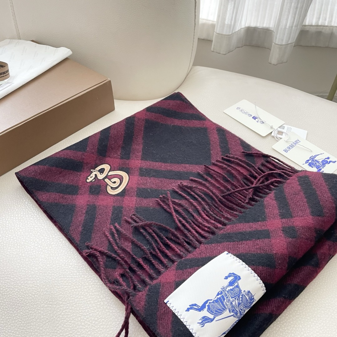 Burberry scarf