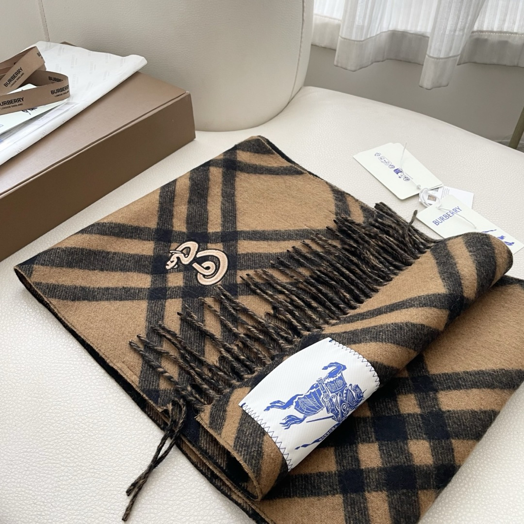 Burberry scarf