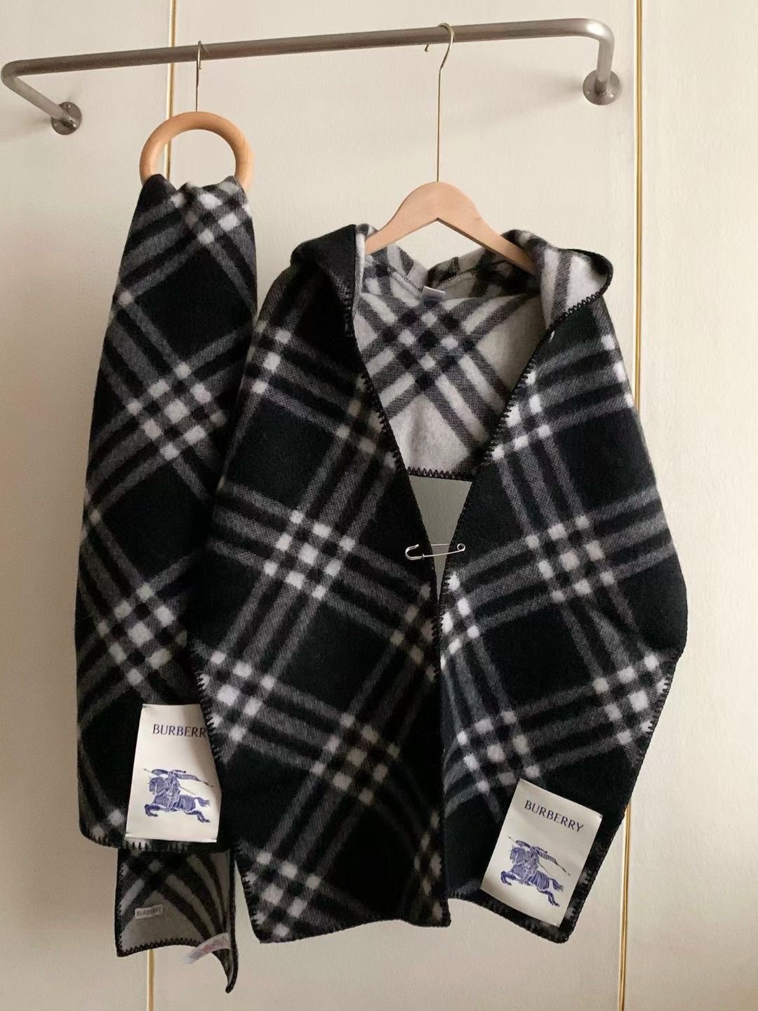 Burberry scarf