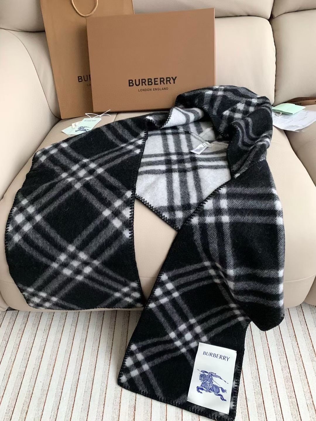 Burberry scarf