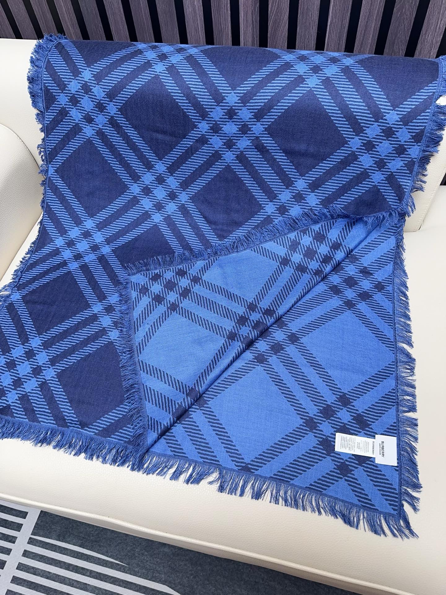 Burberry scarf