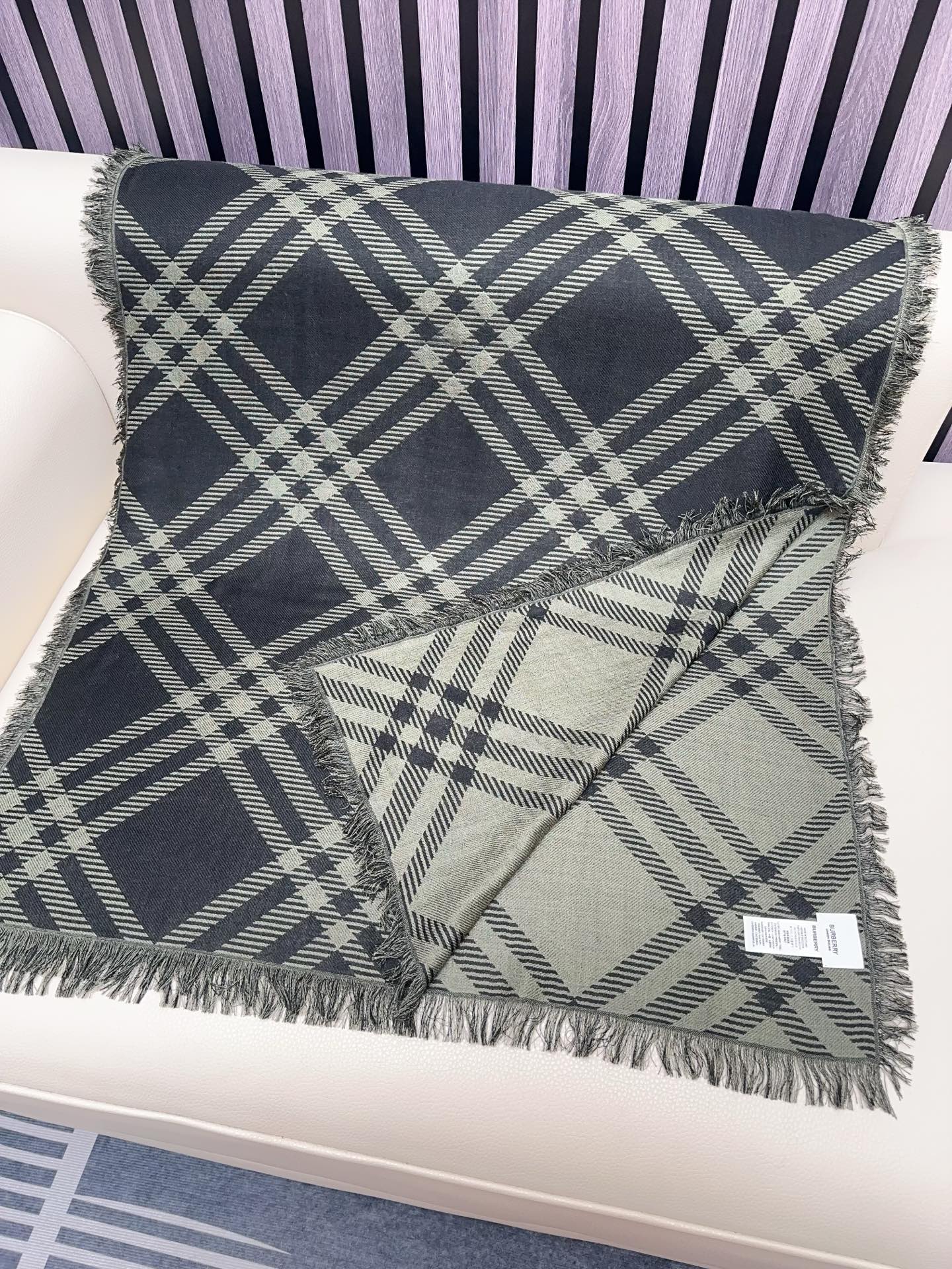 Burberry scarf