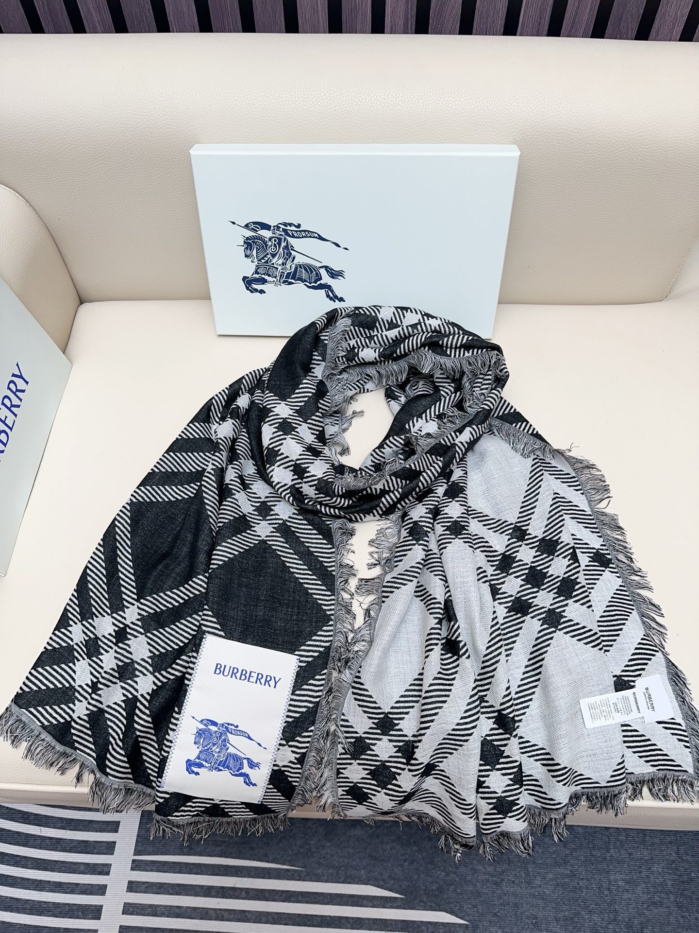 Burberry scarf