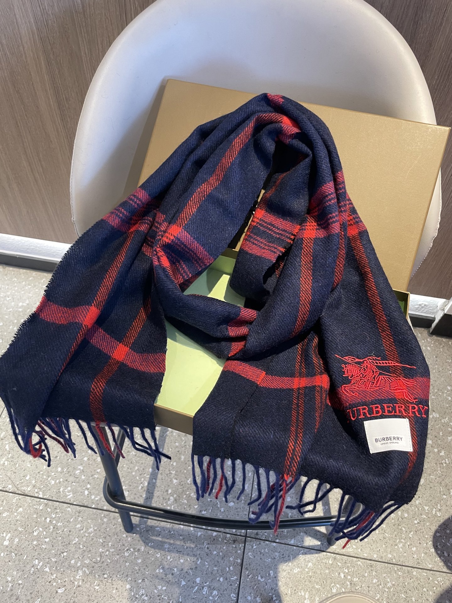 Burberry scarf