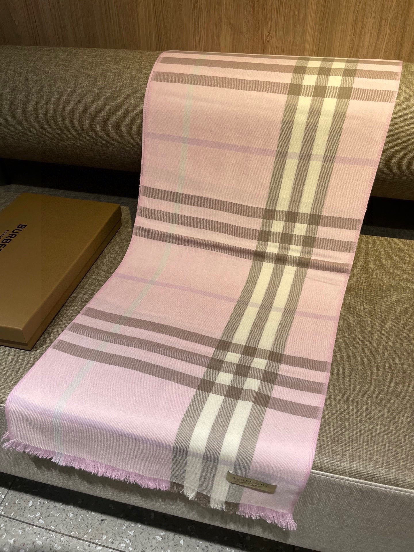 Burberry scarf