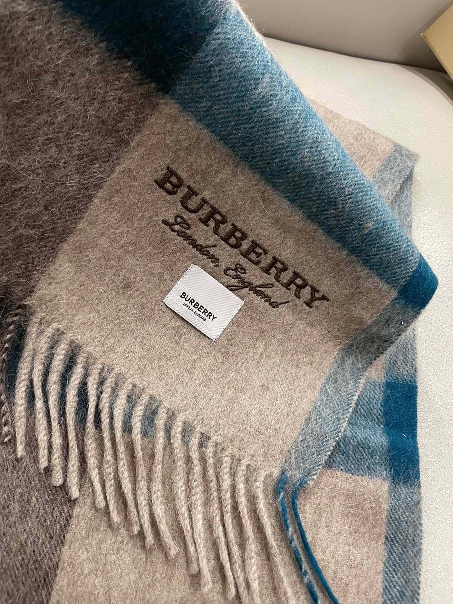Burberry scarf