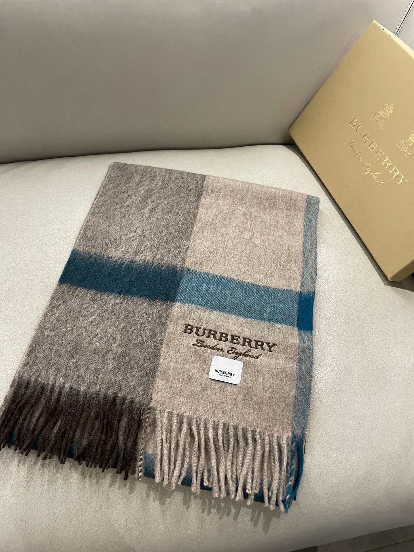 Burberry scarf