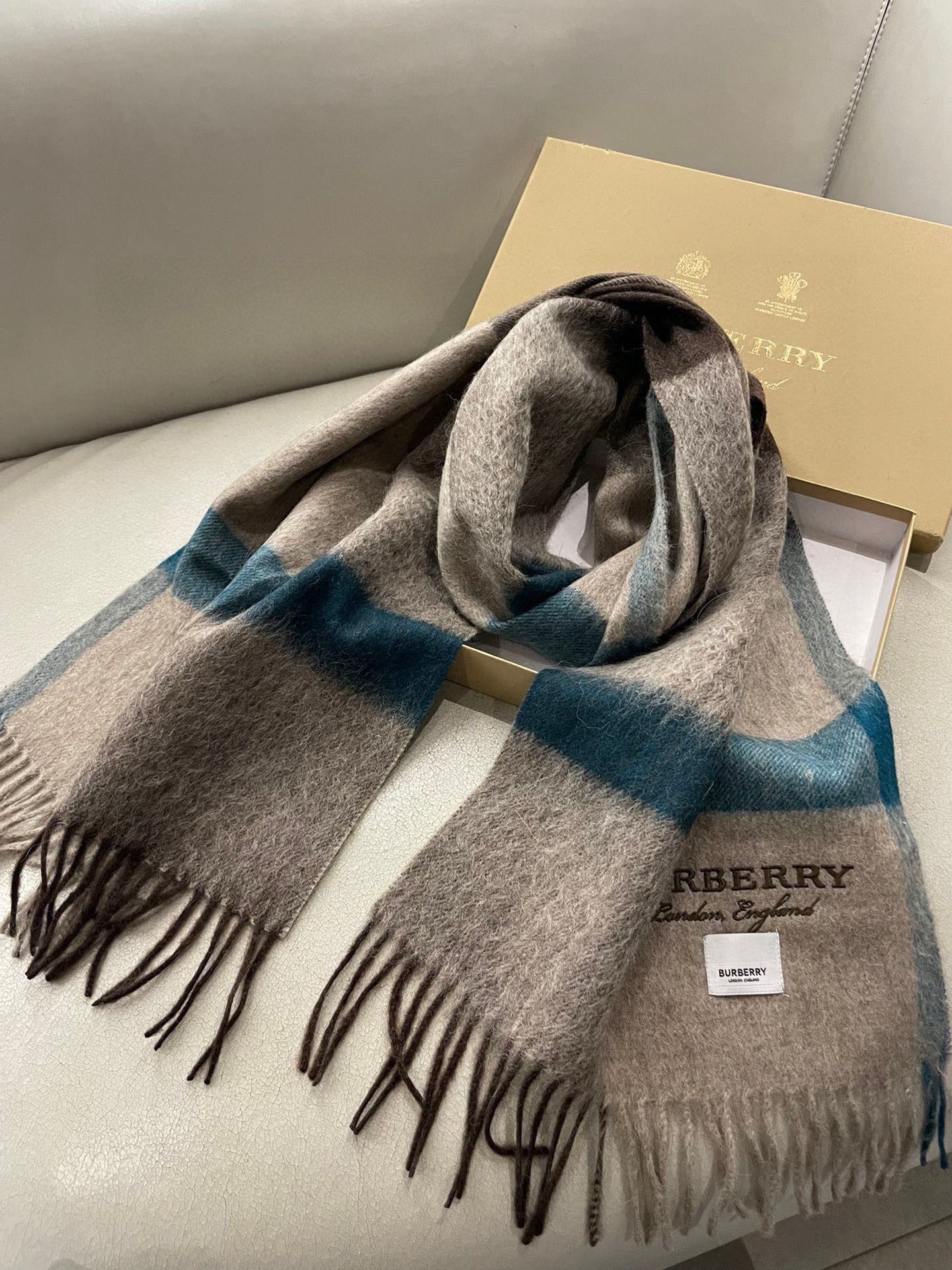 Burberry scarf