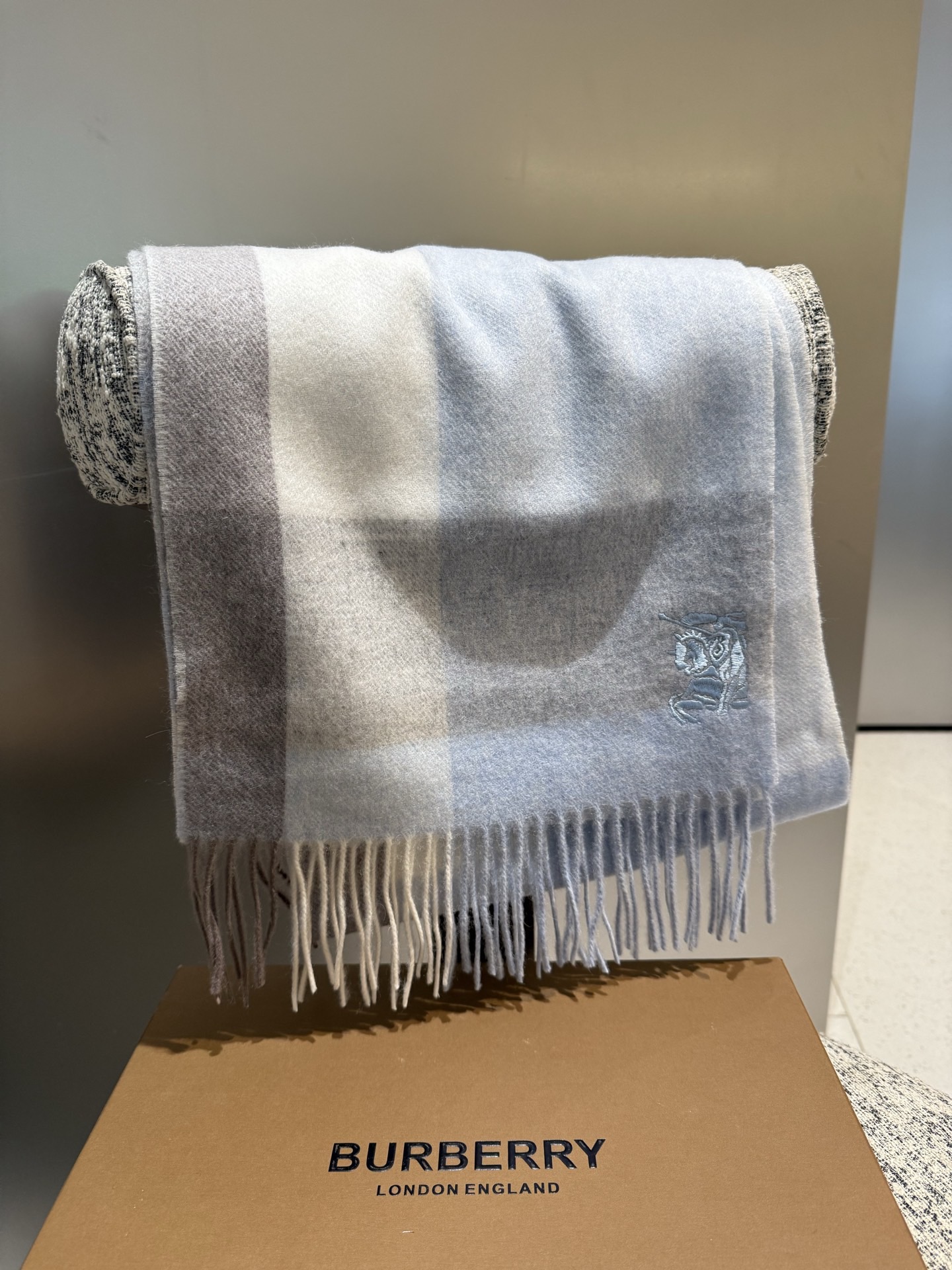 Burberry scarf