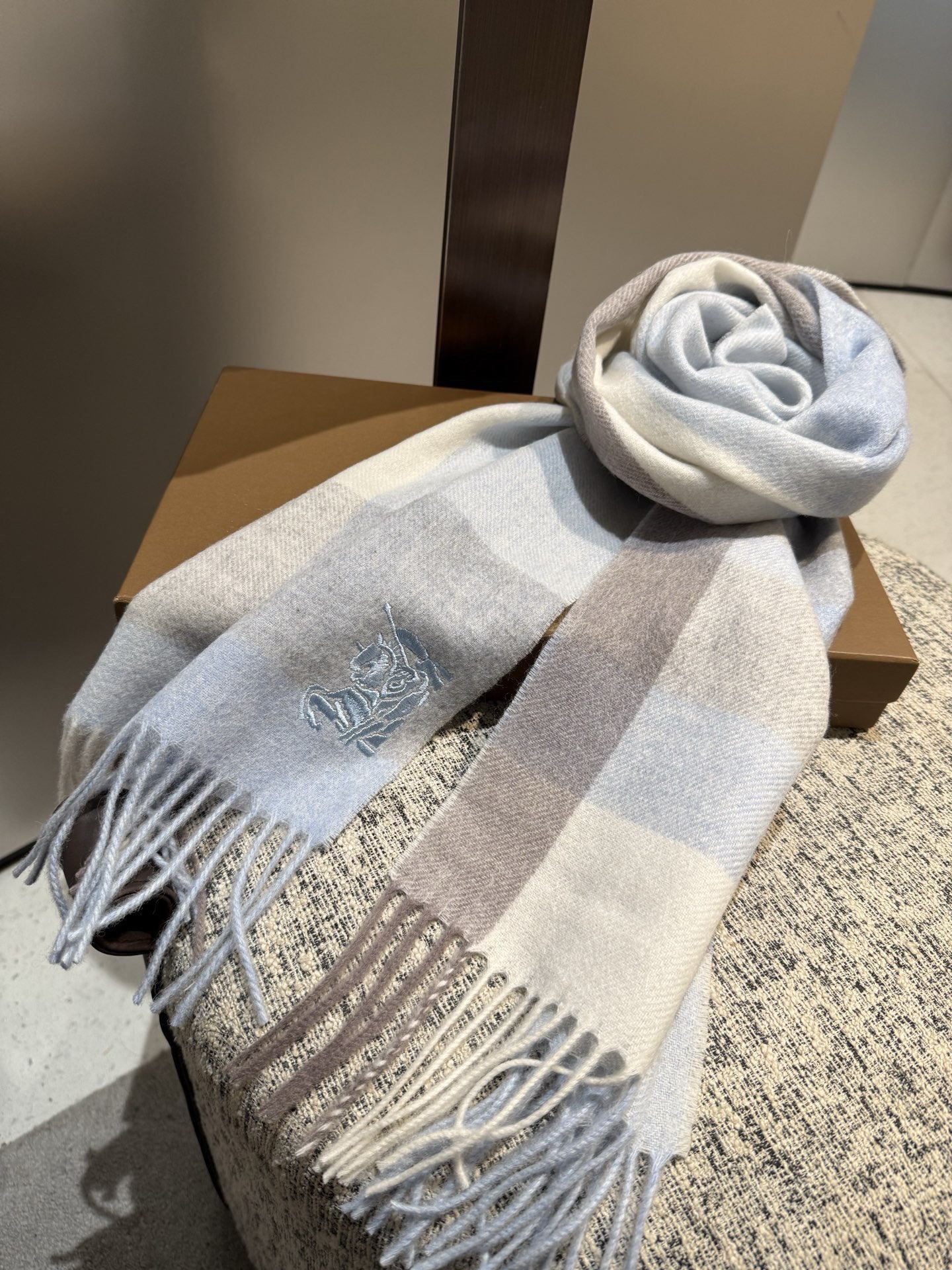 Burberry scarf