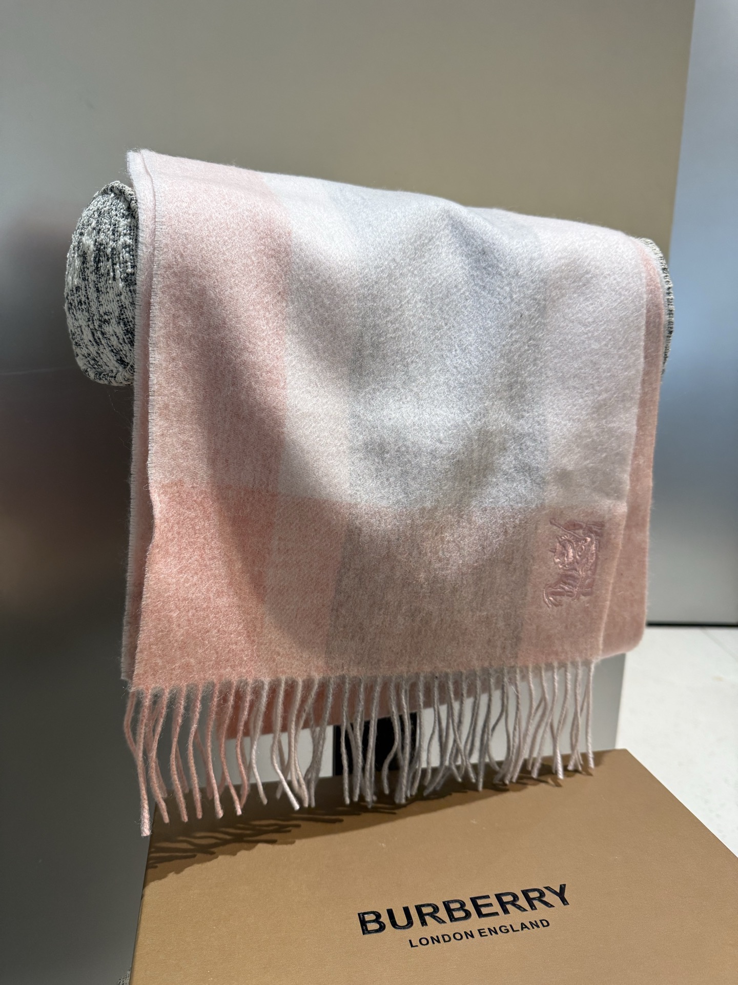 Burberry scarf