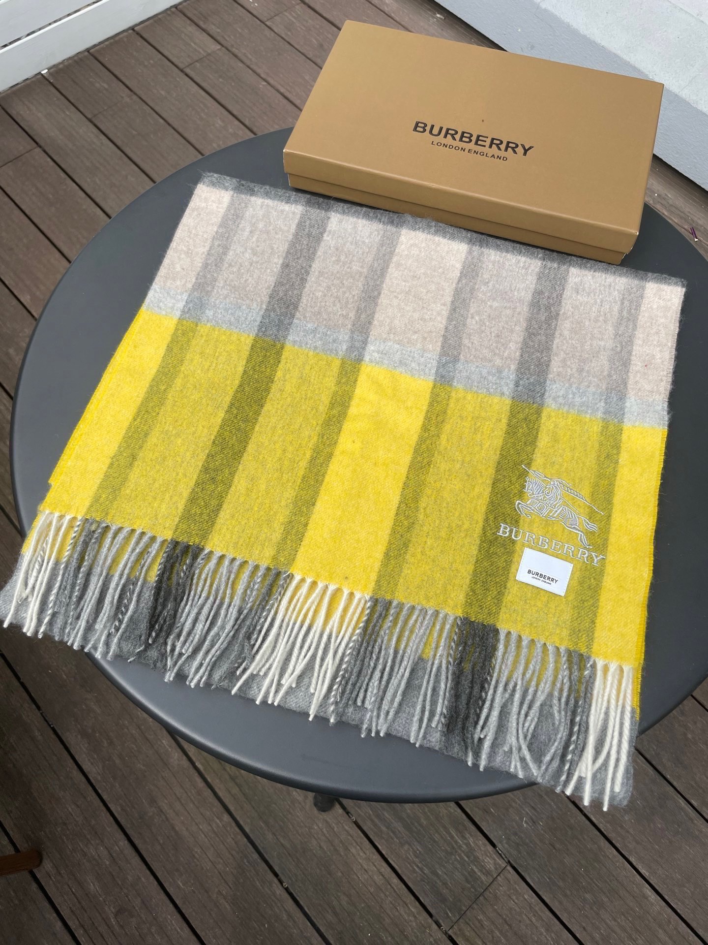 Burberry scarf