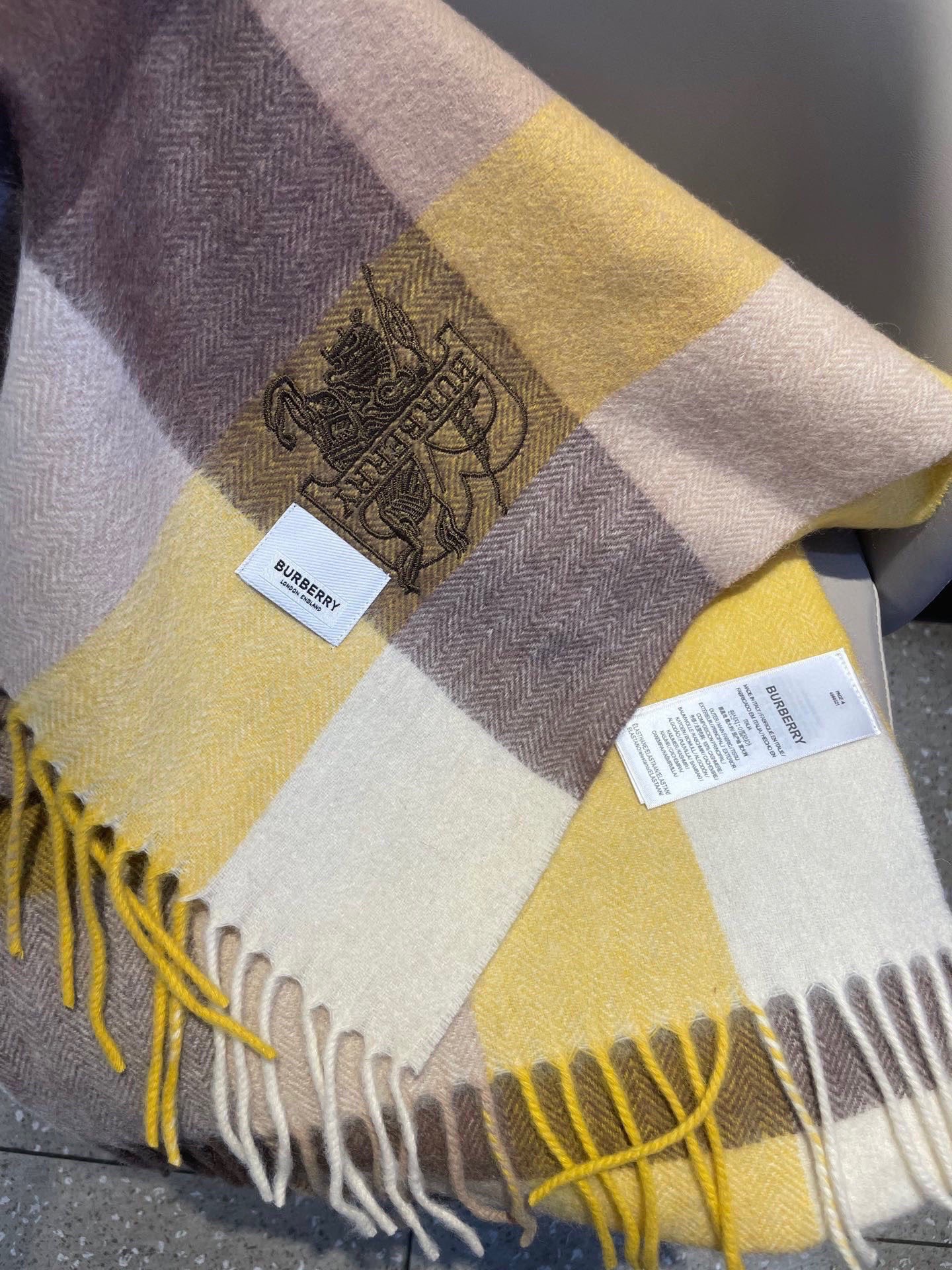 Burberry scarf
